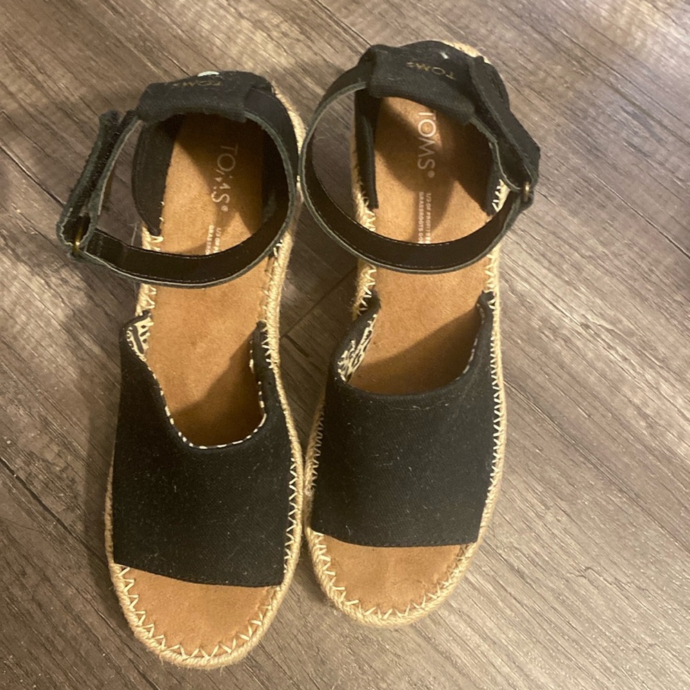 Toms black Wedge Sandal  Open Toe Espadrille Size 7.5